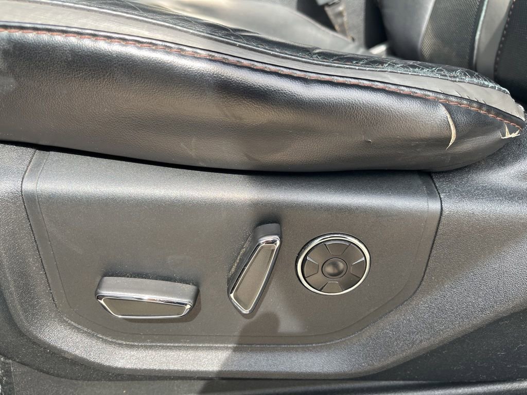 Used 2019 Ford F350 Platinum w/ Platinum Ultimate Package image 11