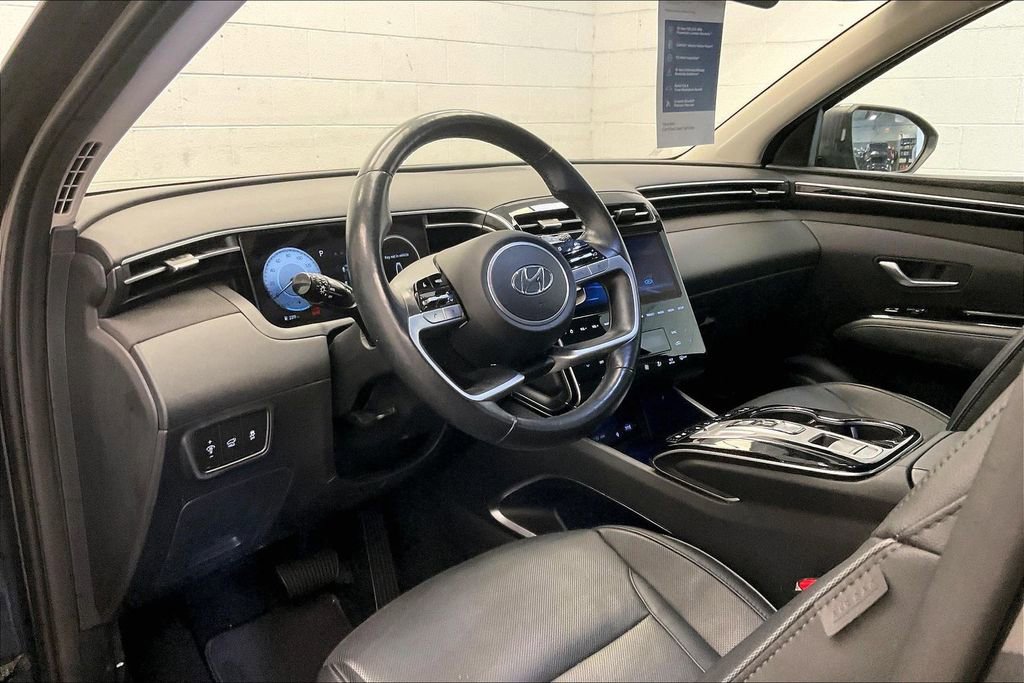 Certified 2022 Hyundai Tucson Limited w/ Cargo Package image 13