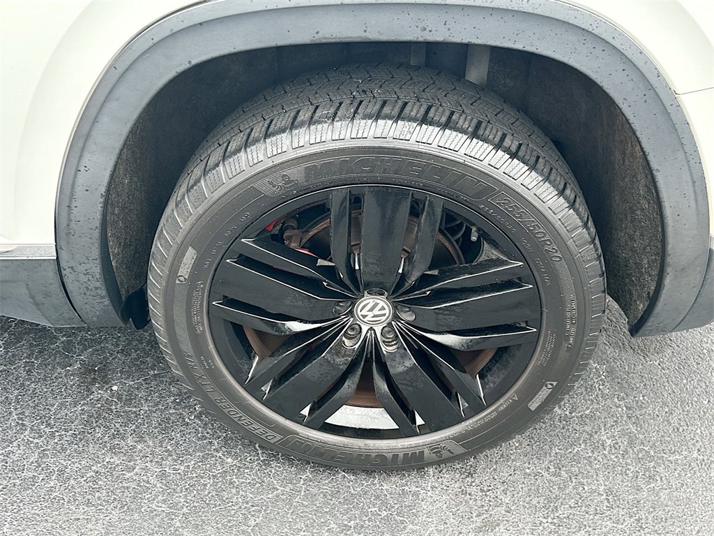 Used 2019 Volkswagen Atlas SEL Premium image 24