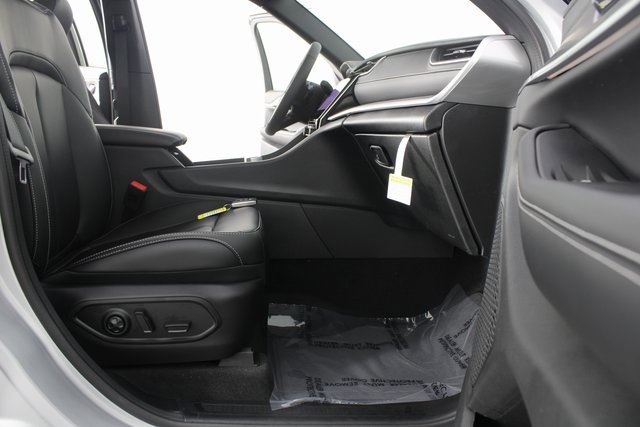 New 2025 Jeep Grand Cherokee L Limited w/ Trailer Tow Package image 24