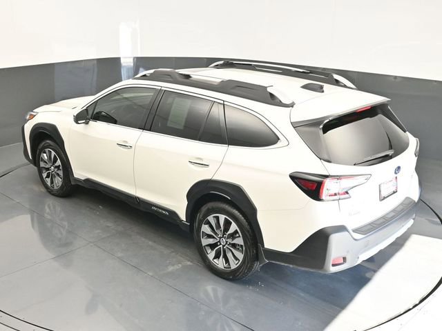 Used 2025 Subaru Outback Touring image 32