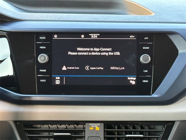 Certified 2023 Volkswagen Taos SE image 30