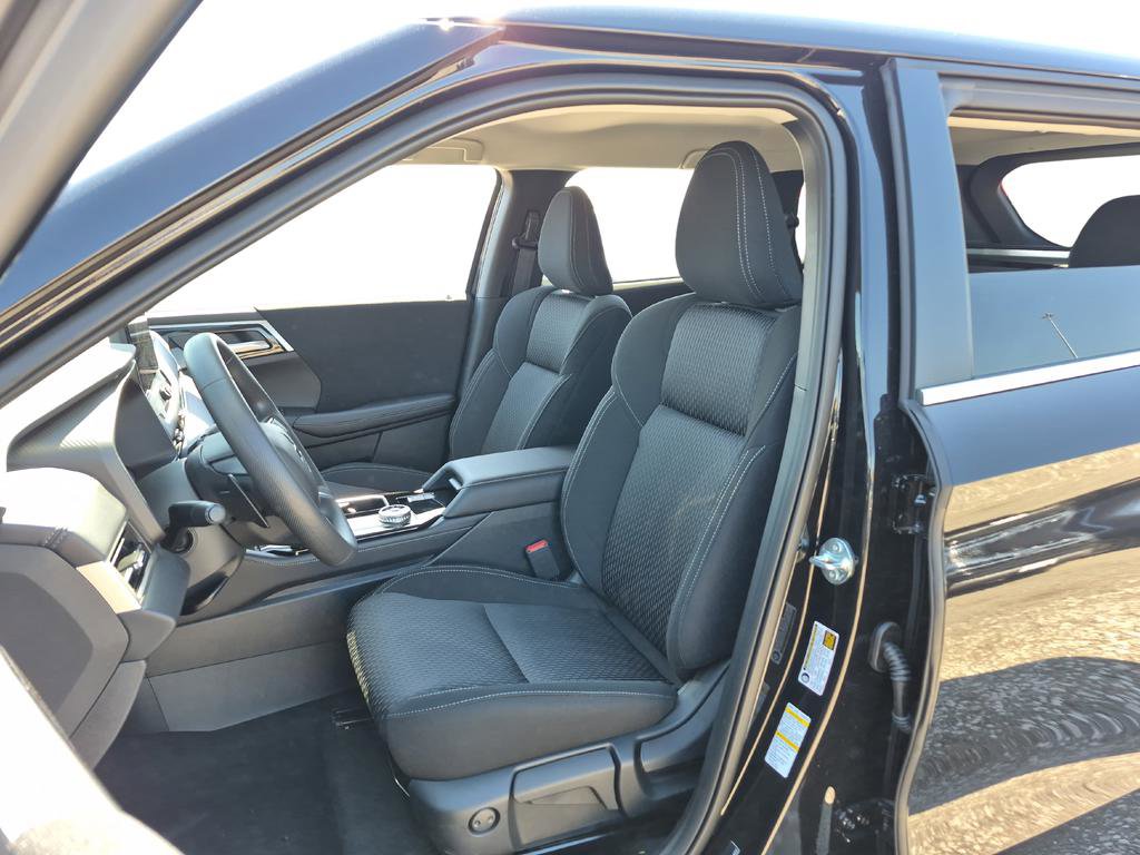 New 2026 Mitsubishi Outlander ES image 16