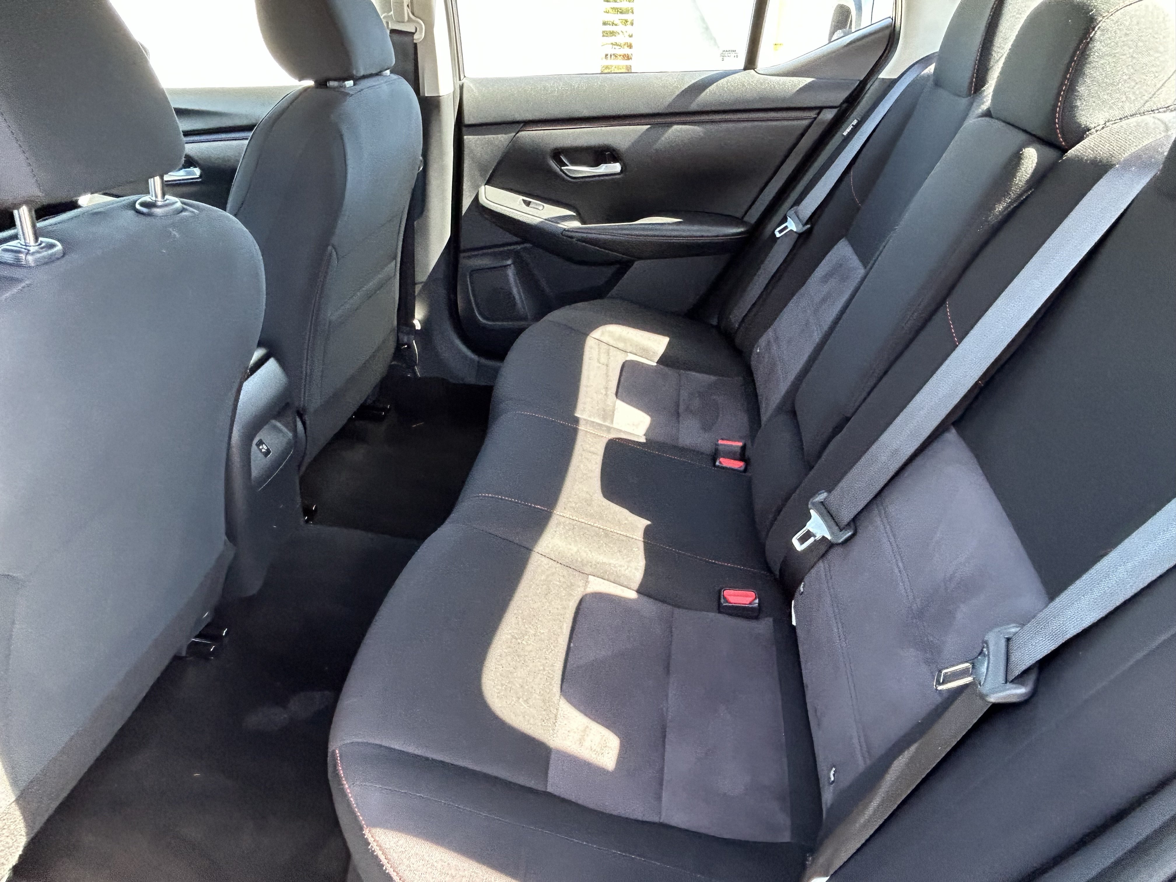 Used 2025 Nissan Sentra SR FWD image 14