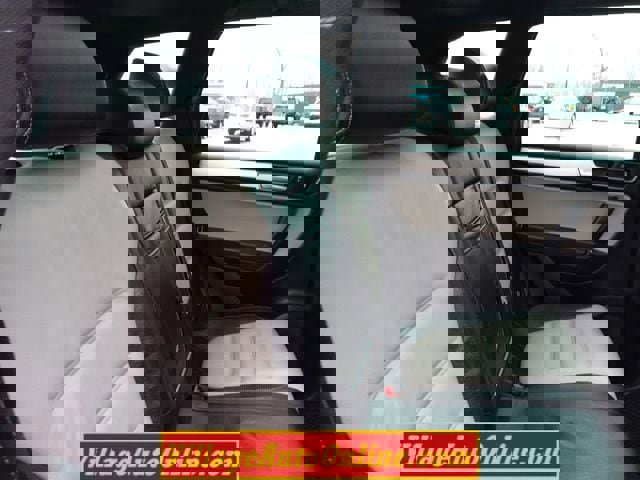 Used 2017 Volkswagen Touareg Wolfsburg Edition image 37