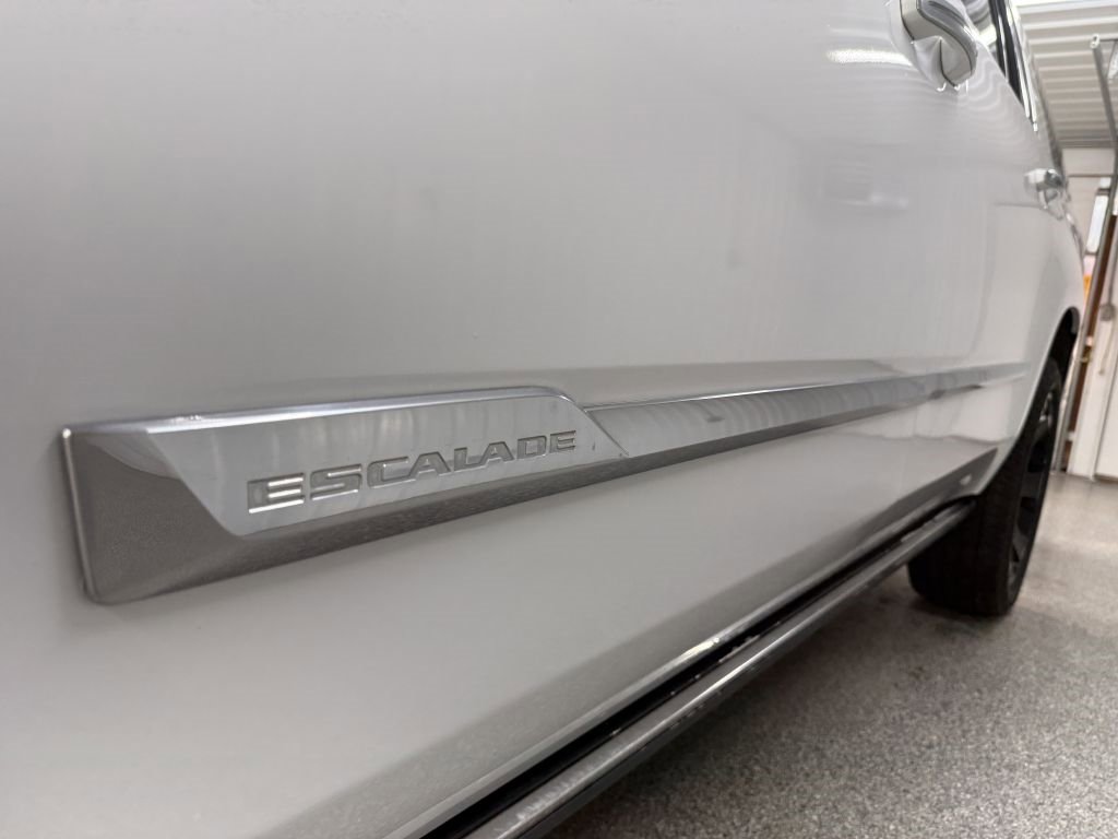 Used 2016 Cadillac Escalade ESV Platinum image 7