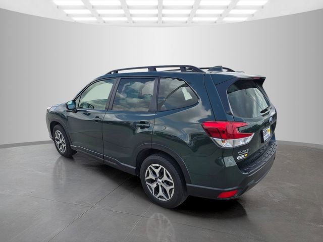 Used 2023 Subaru Forester Premium image 10