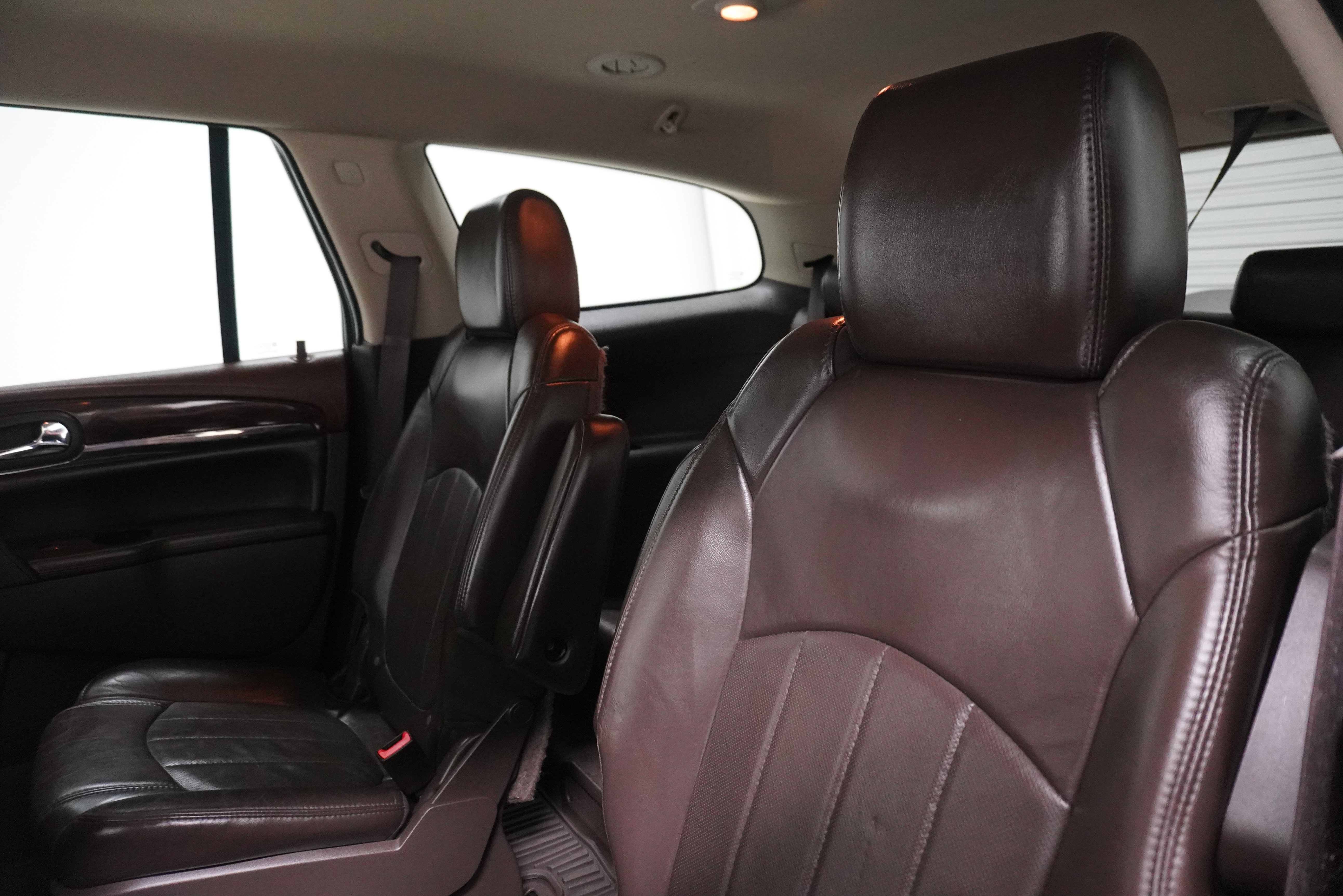 Used 2014 Buick Enclave Premium image 12