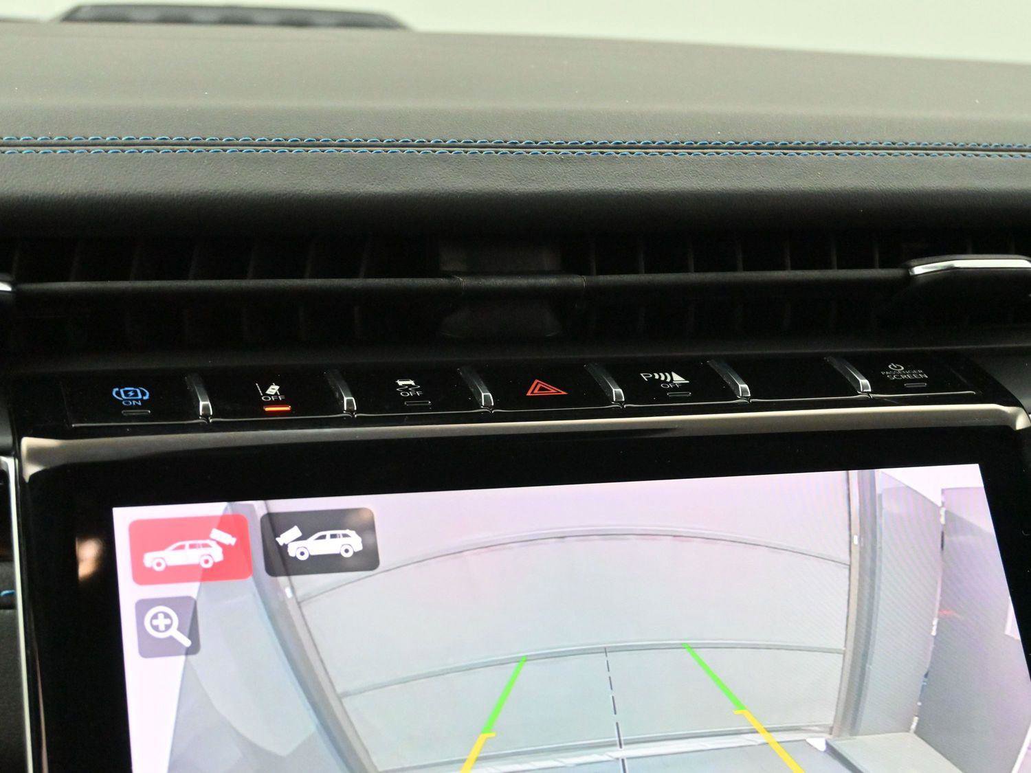 Used 2022 Jeep Grand Cherokee Trailhawk w/ Luxury Tech Group III AWD/4WD image 29