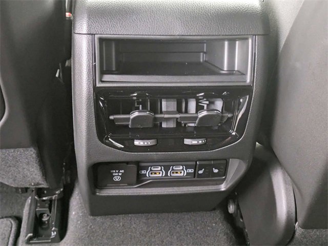 New 2024 Jeep Grand Cherokee Overland w/ Advanced Protech Group III image 30