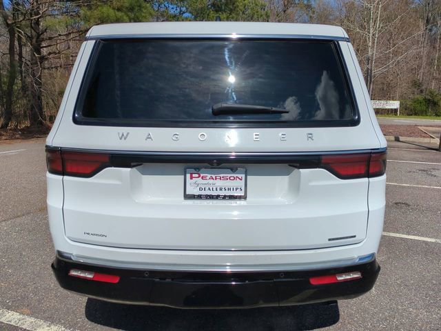 Used 2024 Jeep Wagoneer L Series II w/ Flexible Seating Group AWD/4WD image 5