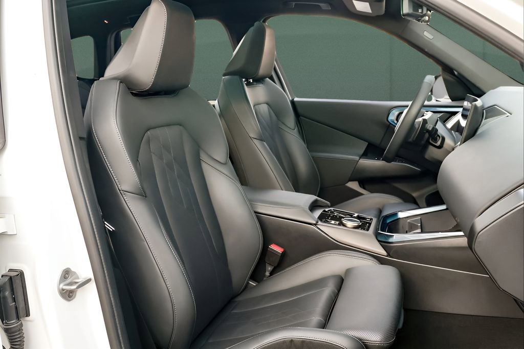 Used 2025 BMW X3 xDrive30i image 24