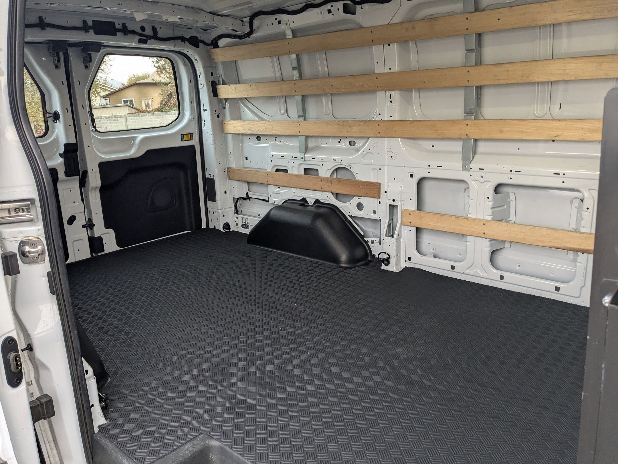 Used 2024 Ford Transit 250 Low Roof w/ Exterior Upgrade Package image 26