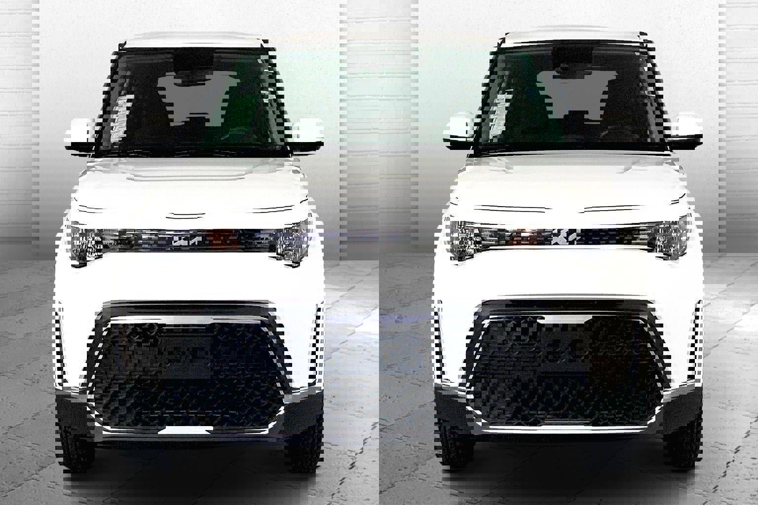 Certified 2025 Kia Soul LX image 2