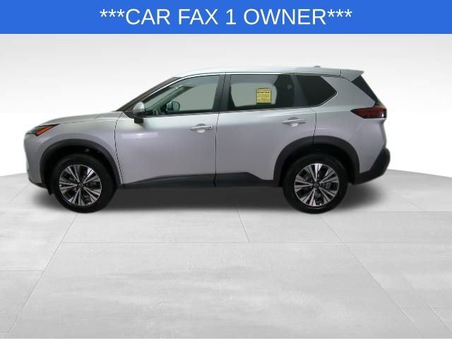 Used 2022 Nissan Rogue SV image 3