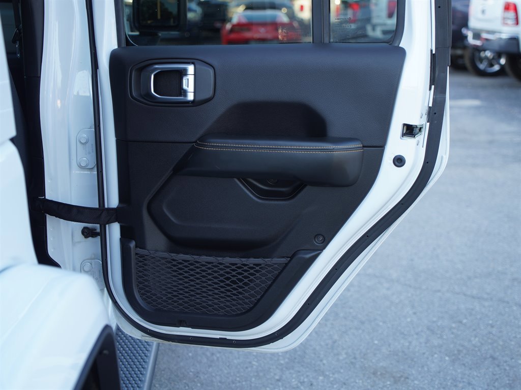 Used 2024 Jeep Wrangler Unlimited Sahara image 44