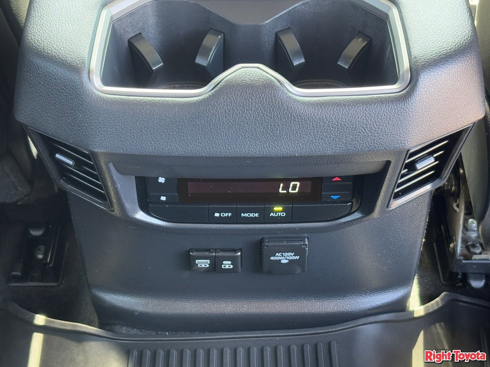 Certified 2024 Toyota Sequoia Limited image 12