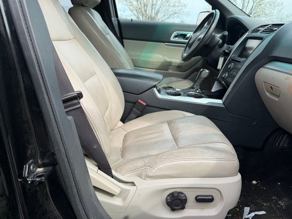 Used 2011 Ford Explorer XLT w/ 202A Rapid Spec Order Code FWD image 7