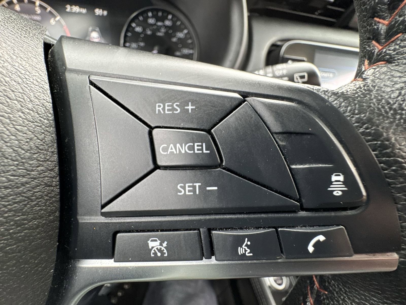 Used 2023 Nissan Kicks SR w/ SR Premium Package image 24