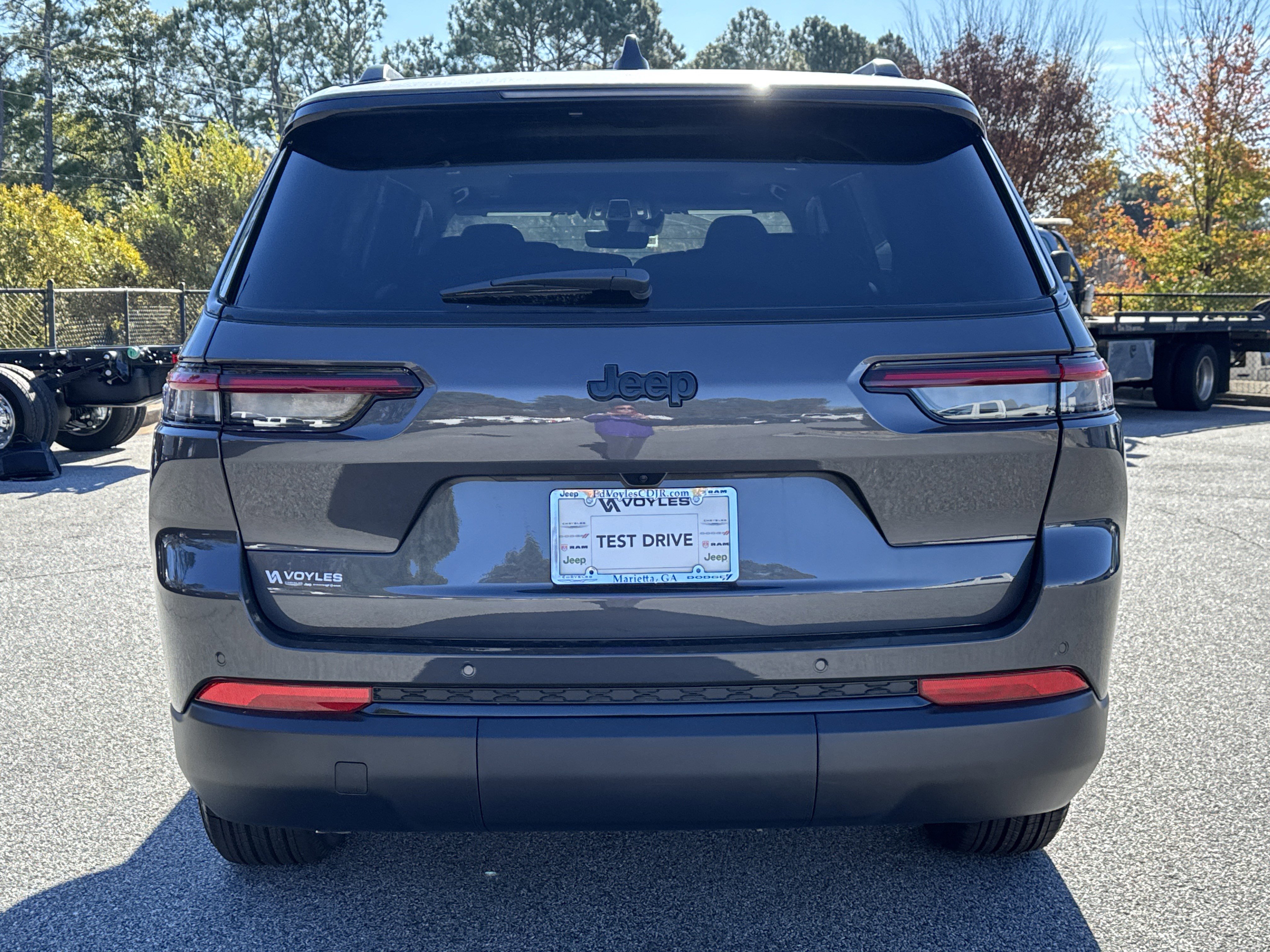 New 2025 Jeep Grand Cherokee L Altitude image 7