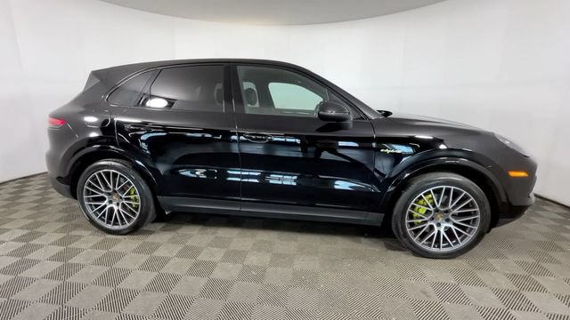 Used 2021 Porsche Cayenne E-Hybrid AWD/4WD video 3