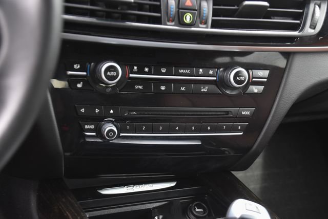 Used 2018 BMW X5 xDrive40e AWD/4WD image 39