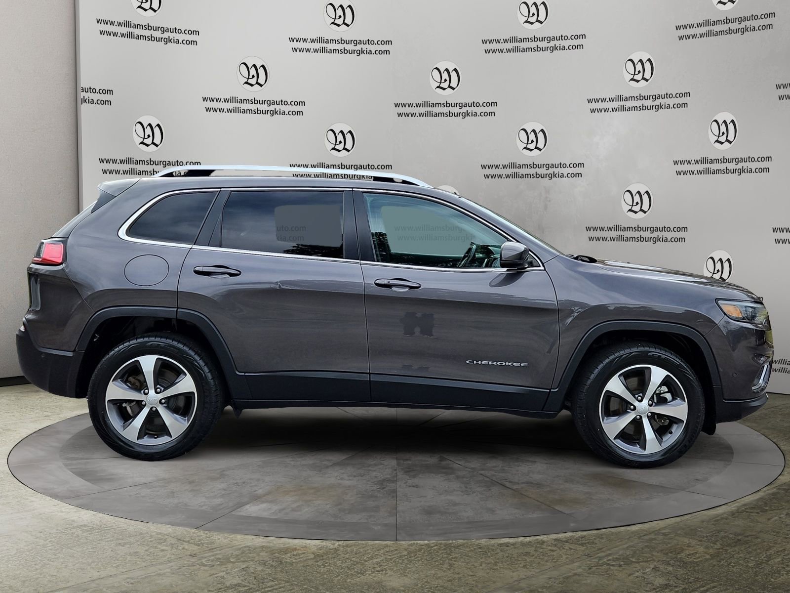Used 2021 Jeep Cherokee Limited w/ Elite Package image 6