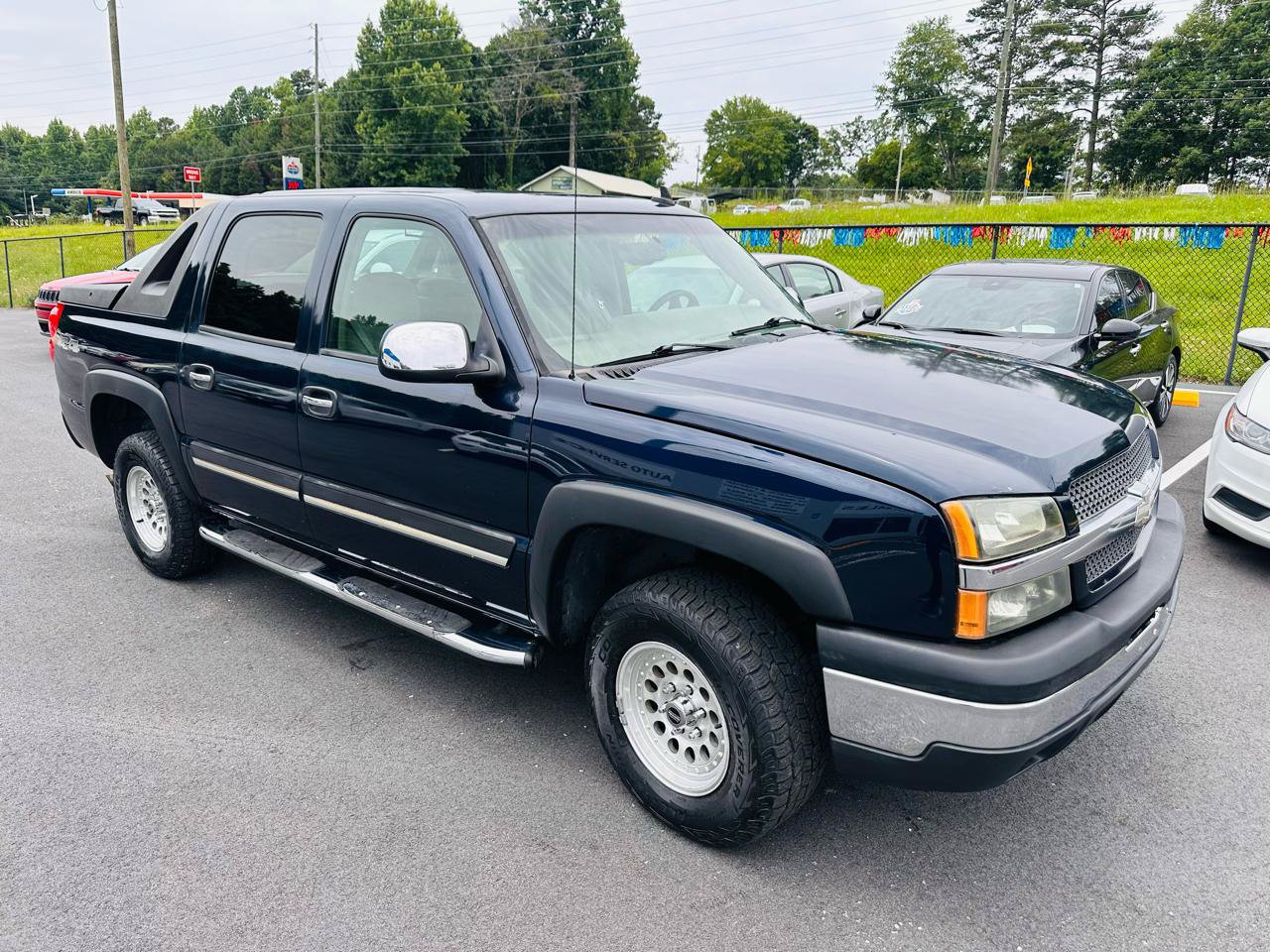 Used 2006 Chevrolet Avalanche LS w/ Sun And Sound Package AWD/4WD image 7