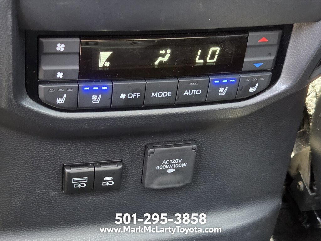 Used 2024 Toyota Sequoia Platinum AWD/4WD image 14