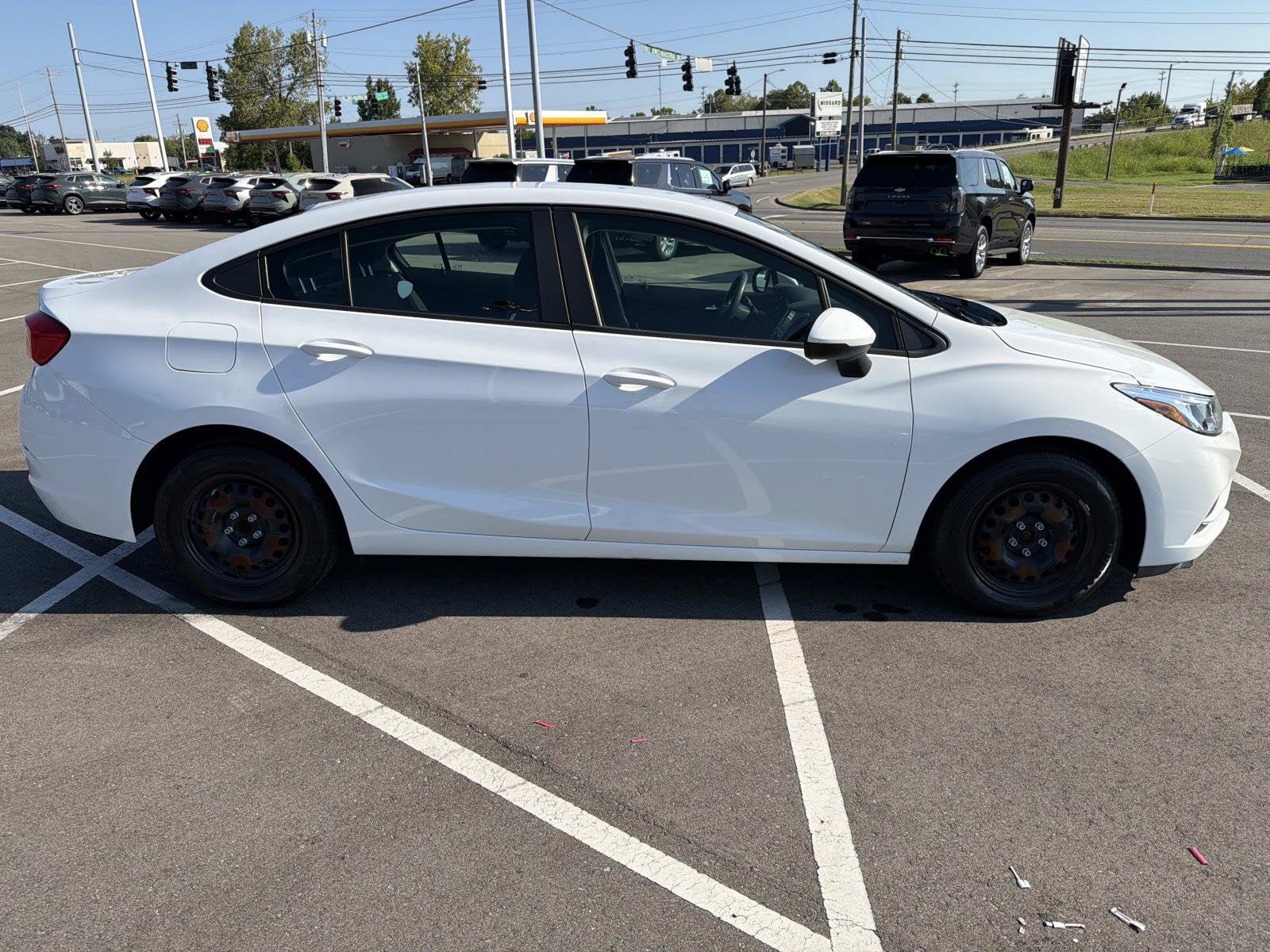 Used 2018 Chevrolet Cruze LS FWD image 8