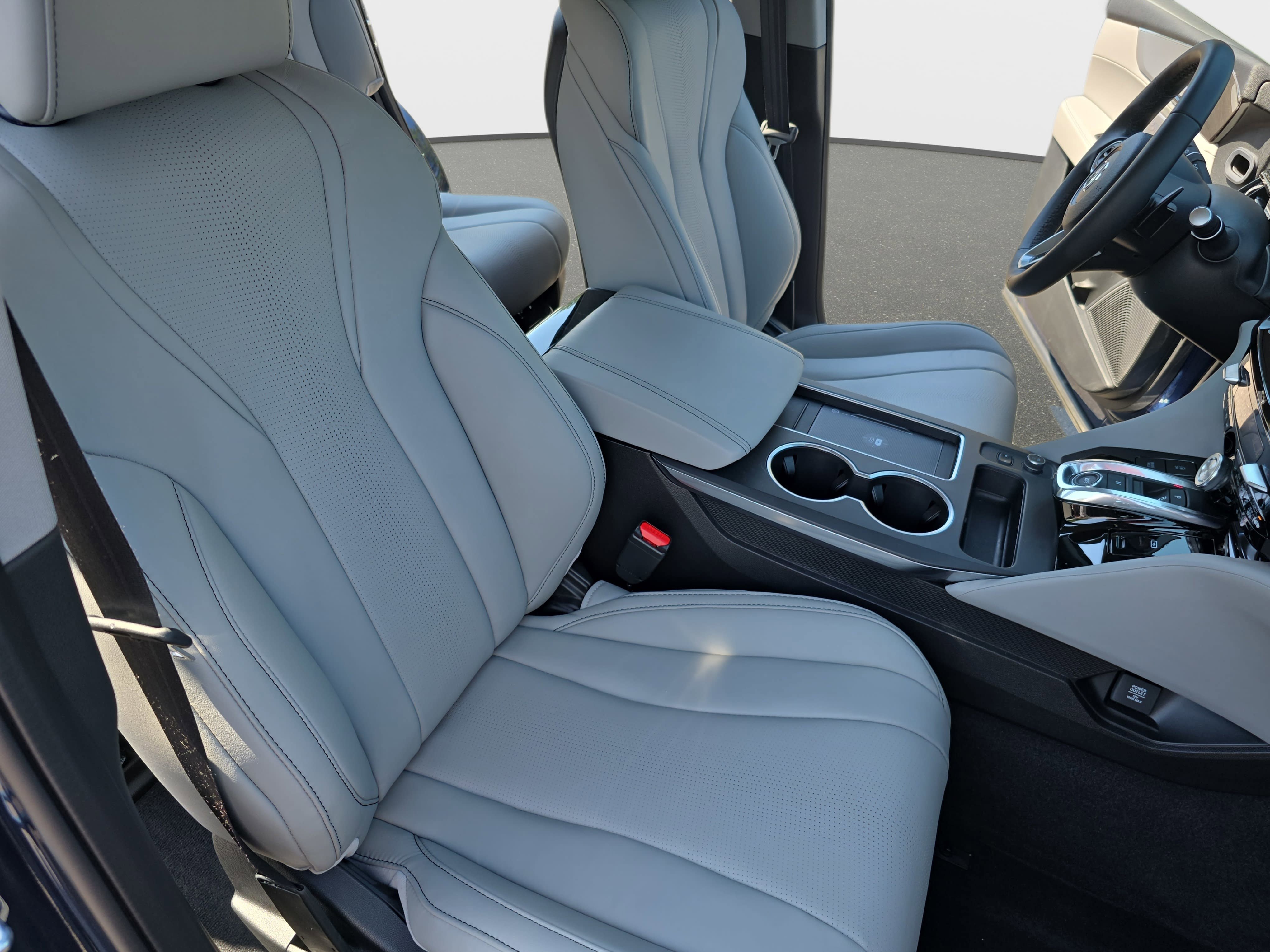 Certified 2026 Acura MDX FWD w/ Technology Package image 10