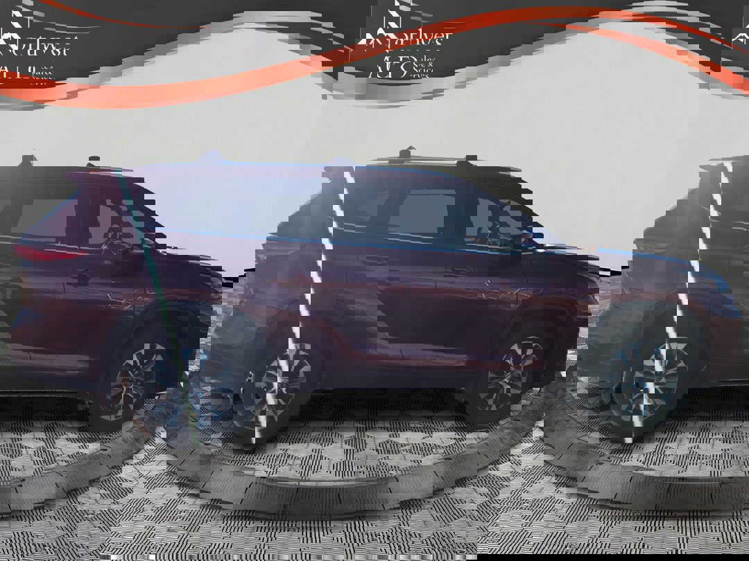 Used 2022 Toyota Highlander XLE image 4