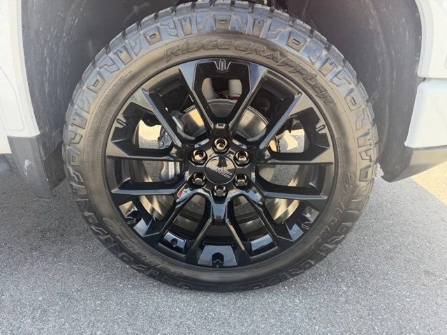 Used 2026 GMC Sierra 1500 AT4 w/ AT4 Premium Package AWD/4WD image 35