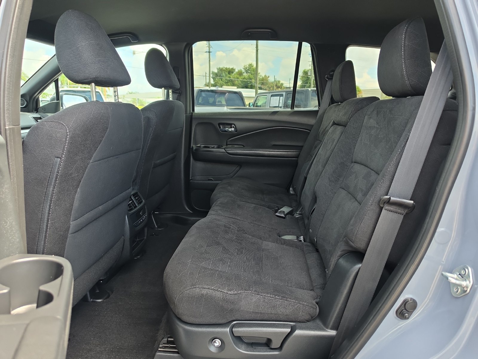Used 2022 Honda Pilot Sport image 13
