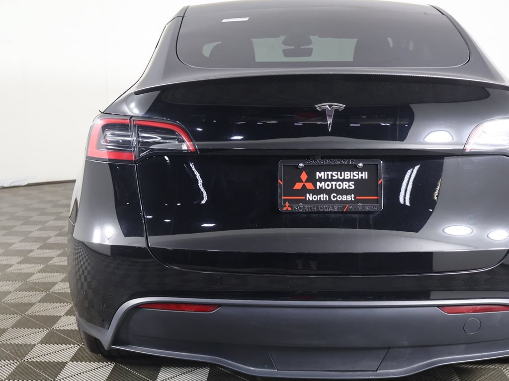 Used 2023 Tesla Model Y Performance AWD/4WD image 17