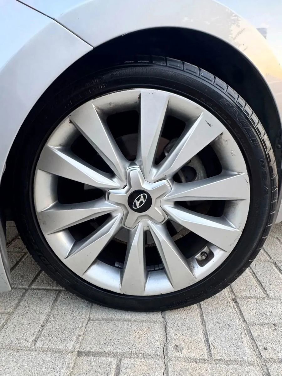 Used 2014 Hyundai Azera Limited w/ Option Group 02 image 11