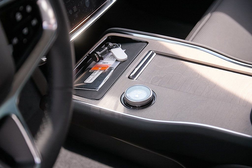 New 2025 Volvo EX90 Ultra image 16