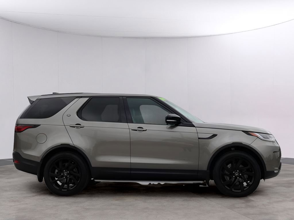 Certified 2025 Land Rover Discovery S AWD/4WD image 4