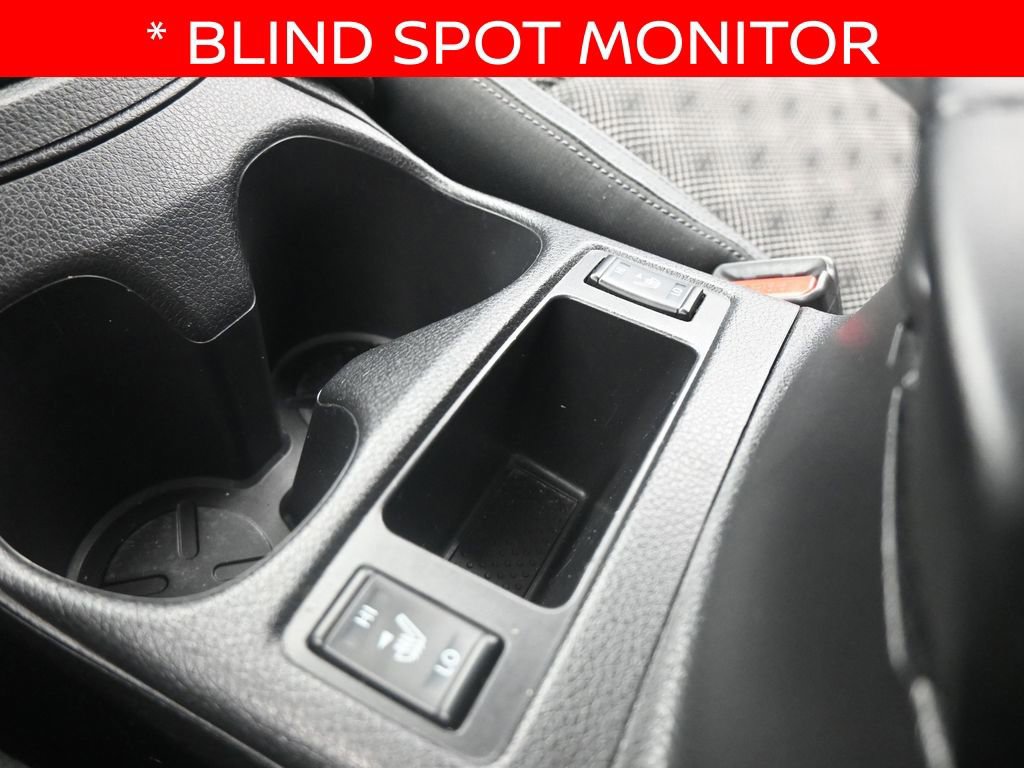 Used 2022 Nissan Rogue Sport SV w/ Technology Package image 17