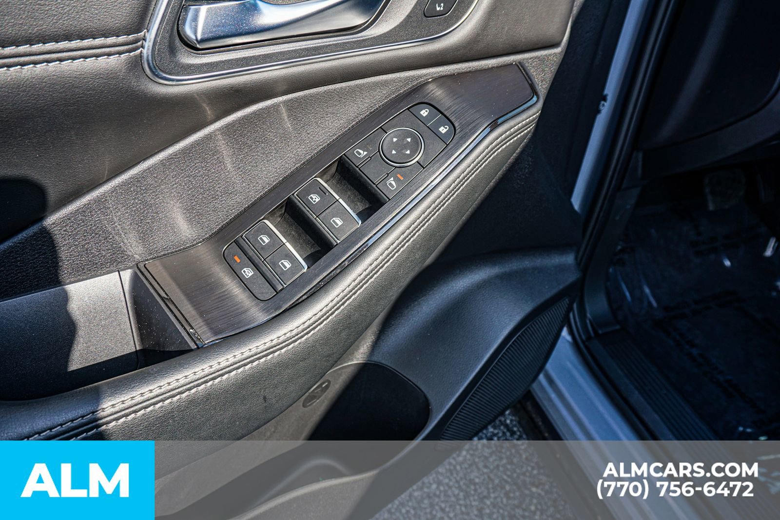 Used 2025 Nissan Rogue Platinum FWD image 58