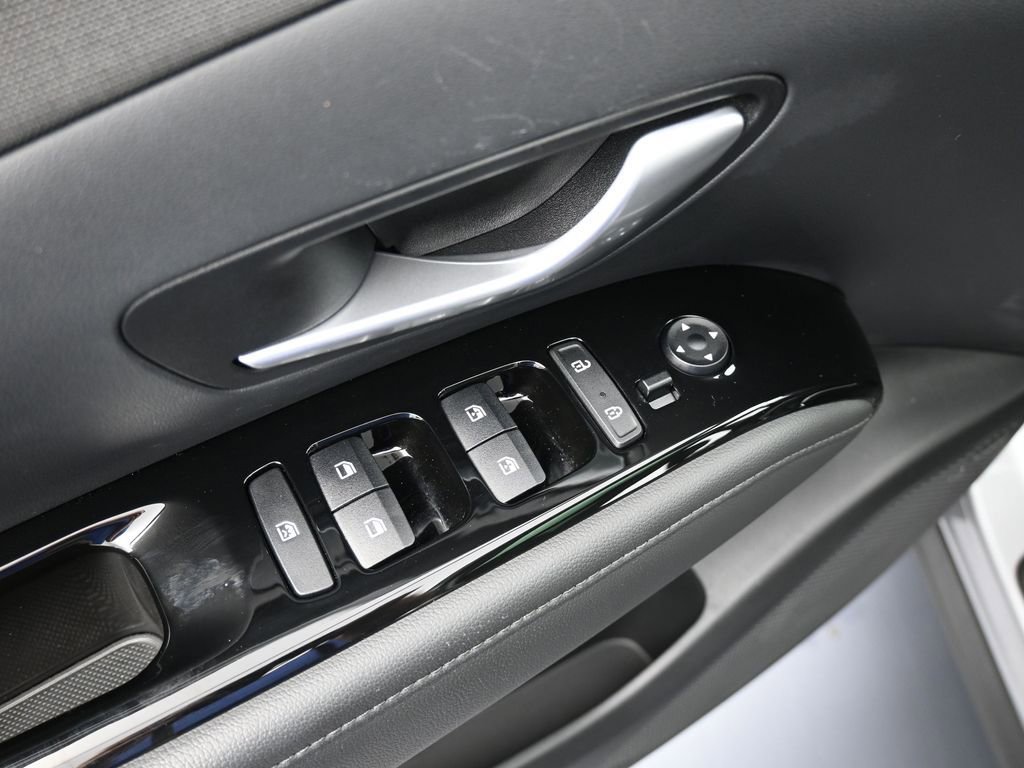 Used 2022 Hyundai Tucson Limited w/ Cargo Package image 18