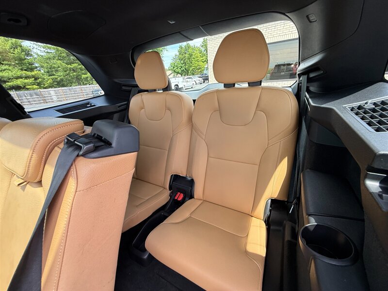 Used 2017 Volvo XC90 T6 Momentum w/ Vision Package AWD/4WD image 14