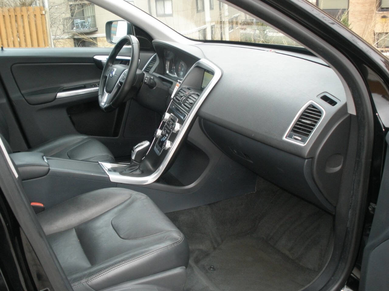 Used 2016 Volvo XC60 T5 Premier FWD image 26