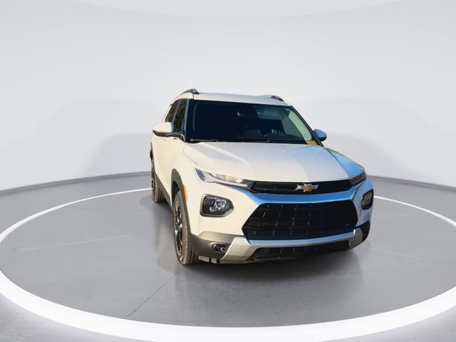 Used 2023 Chevrolet TrailBlazer LT w/ Convenience Package image 3
