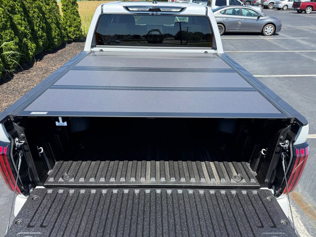 Used 2024 Toyota Tundra Limited AWD/4WD image 39