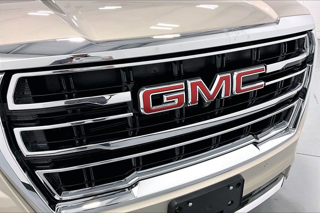 Used 2023 GMC Yukon SLT w/ SLT Luxury Package image 37