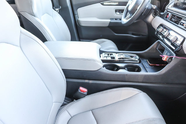 Certified 2024 Honda Pilot EX-L image 17