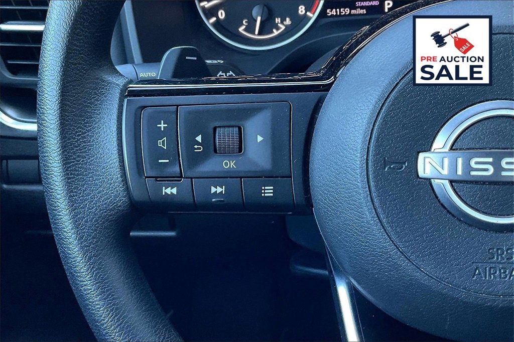 Used 2023 Nissan Rogue SV image 18