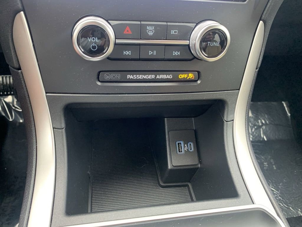 New 2024 Ford Edge SE image 10