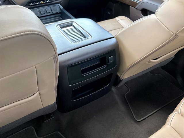 Used 2019 GMC Sierra 2500 Denali w/ Duramax Plus Package AWD/4WD image 22